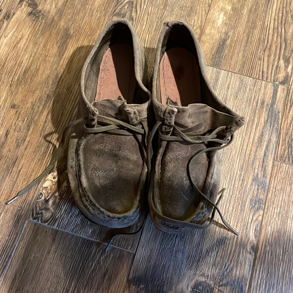 Clarks leather taupe/light brown women’s wallaby size 10 M